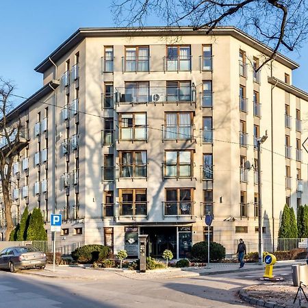 Family Apartments - Private Parking クラクフ エクステリア 写真